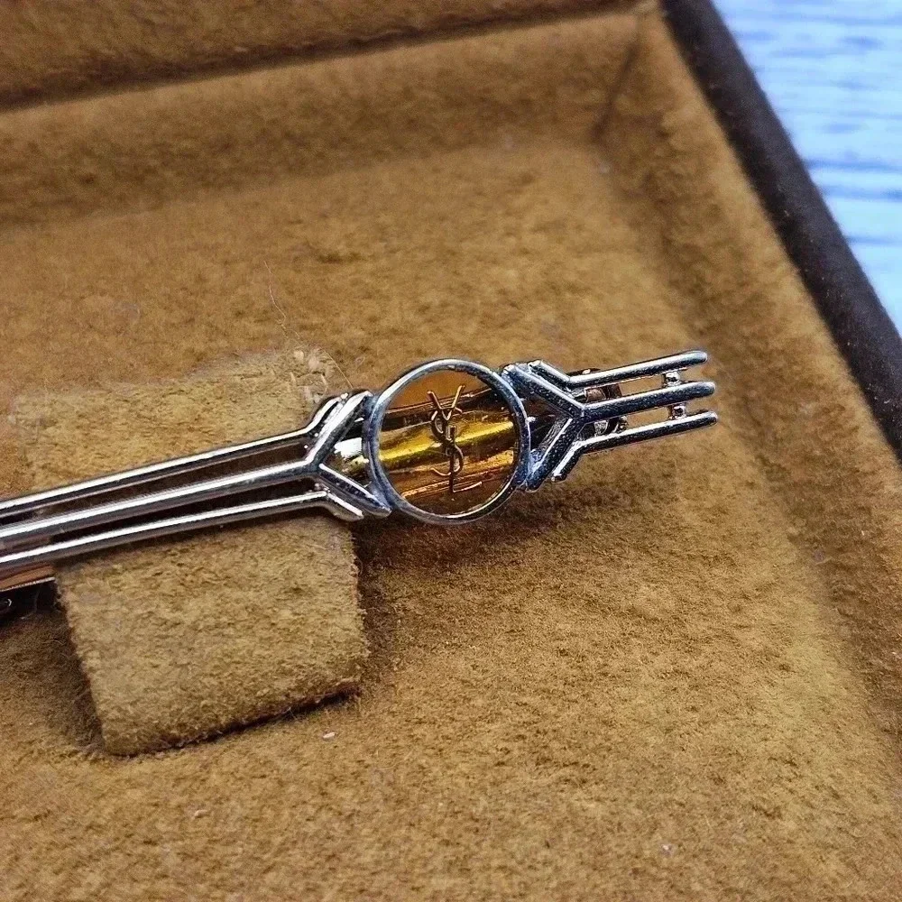 RARE Yves Saint Laurent YSL logo amber transparent window gold tone tie clip - Picture 6 of 6